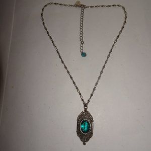 2028 Brand Faceted Green Glass Pendant Necklace